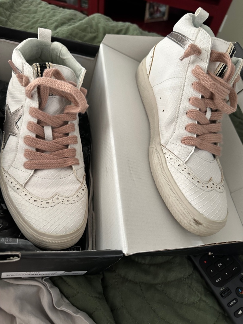 ShuShop White High-Top Sneakers with Rose Gold Star and Blush Laces - Picture 4 of 6